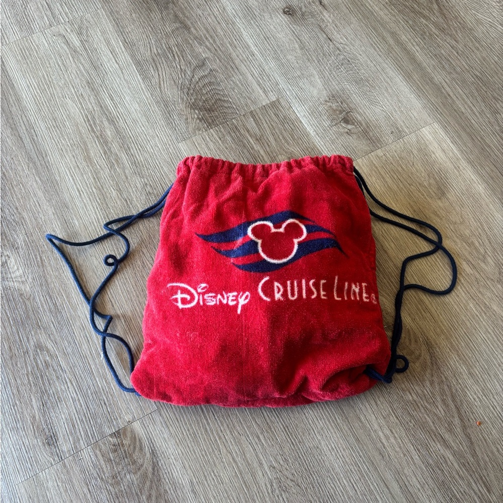 Disney Beach Towel - Disney Cruise Line Logo - Towel And Drawstring Bag - Picture 6 of 8